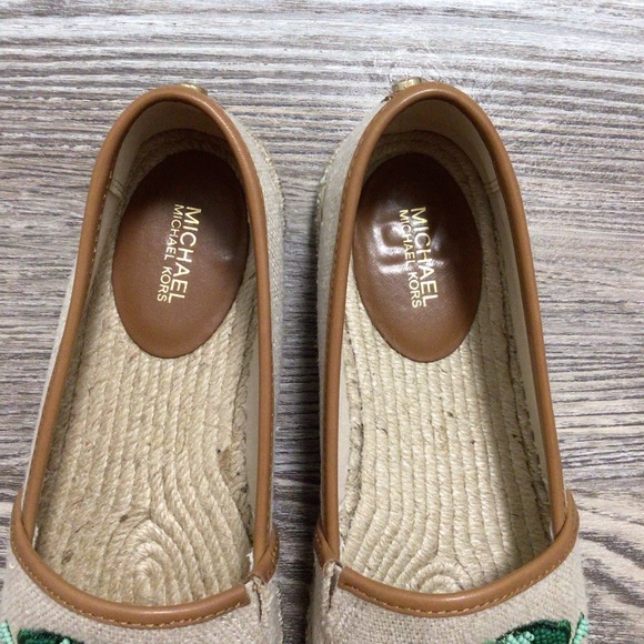 MICHAEL Michael Kors Monstera Leaf Flat Espadrille 7.5 NIB - Picture 6 of 13